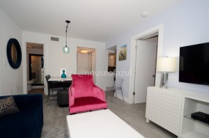 2600 Collins ave 204-18